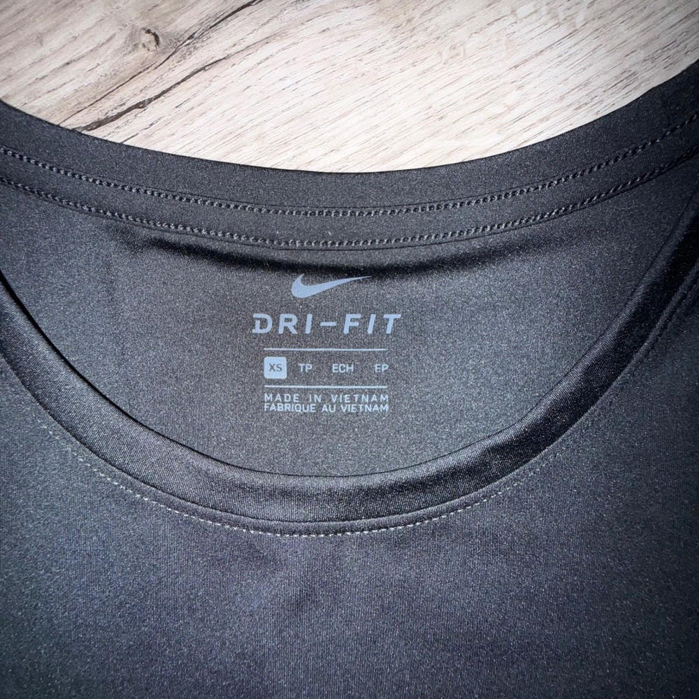 Nike Pro Set XS Black Dri-FIT Crop Top Leggings Mesh Logo Athleisure Gymwear - Picture 12 of 16